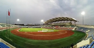 大學體育場